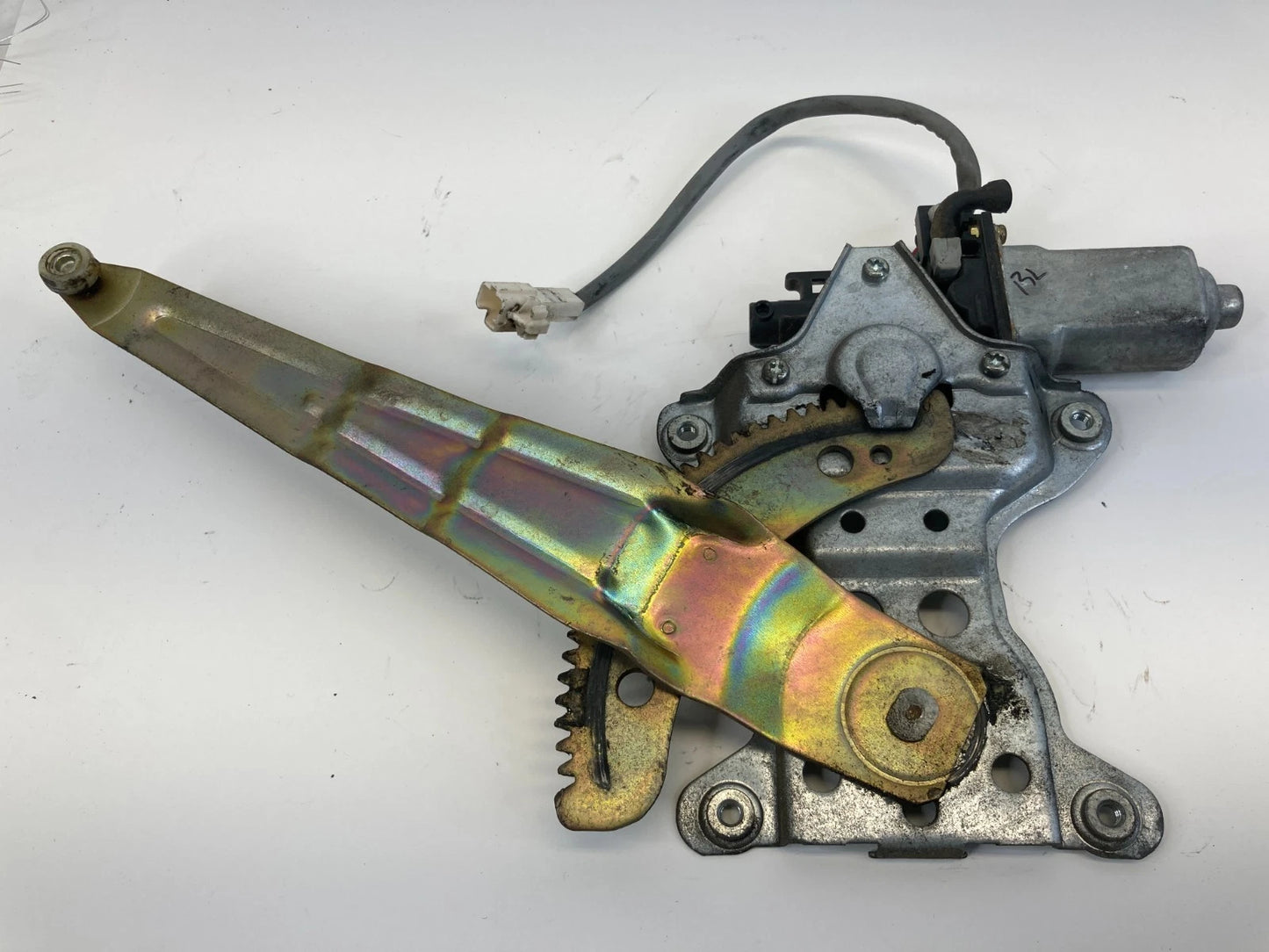 1996-2002 TOYOTA 4RUNNER REAR LEFT SIDE DOOR POWER WINDOW MOTOR W/ REGULATOR OEM