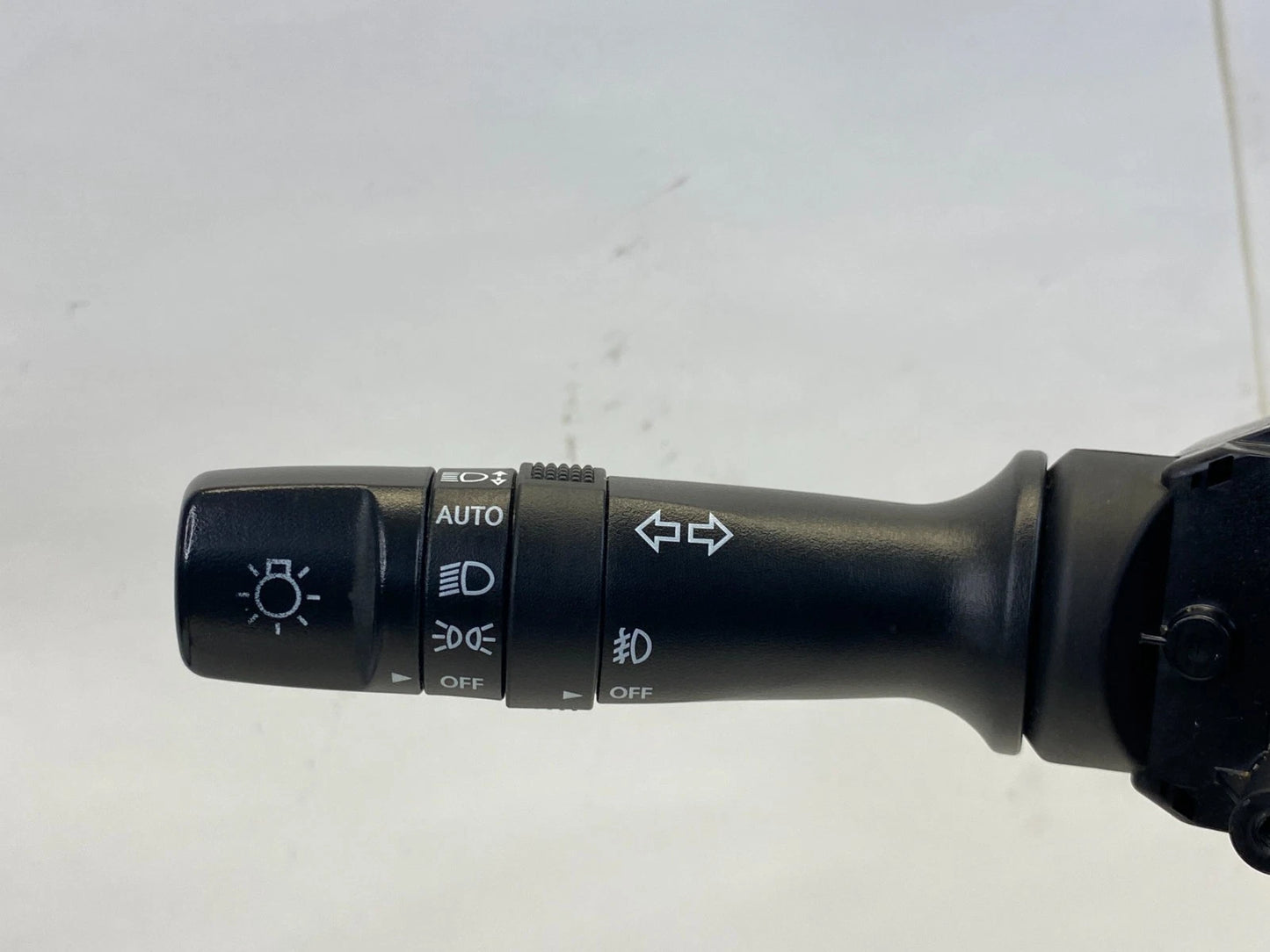 2014 2015 KIA SORENTO CONTROL COLUMN SWITCH TURN SIGNAL WIPER 93410-1U110 OEM