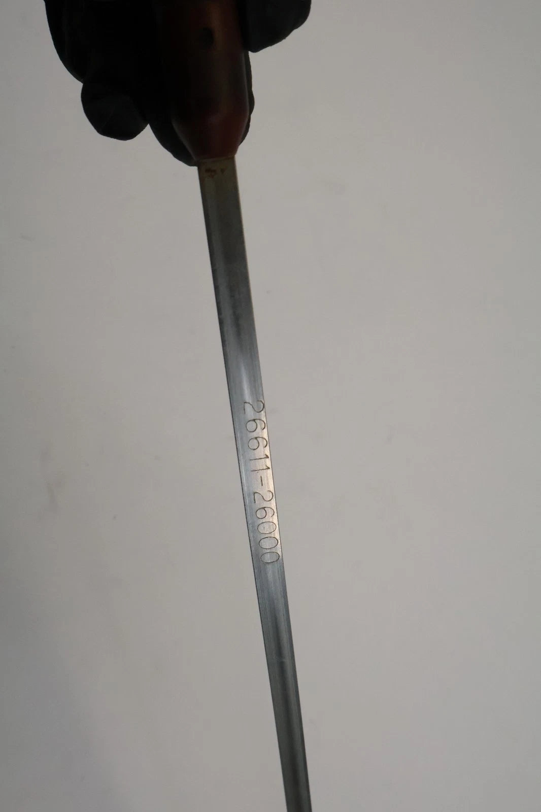 2001-2011 HYUNDAI ACCENT 1.6L L4 ENGINE OIL LEVEL DIPSTICK DIP STICK OEM
