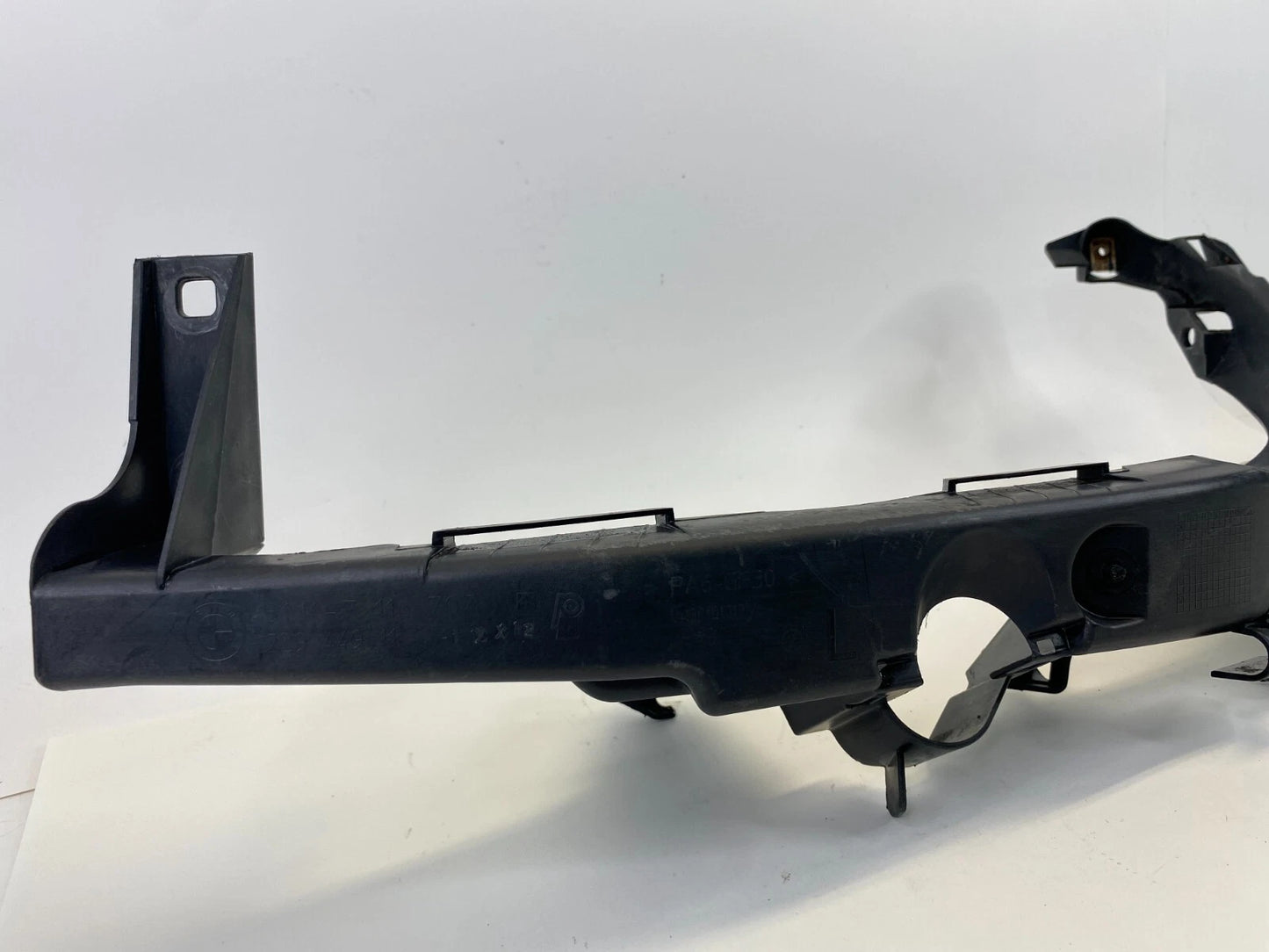 2006 BMW 330xi 330i LH HEADLIGHT MOUNT SUPPORT BRACKET OEM FACTORY 51117116707