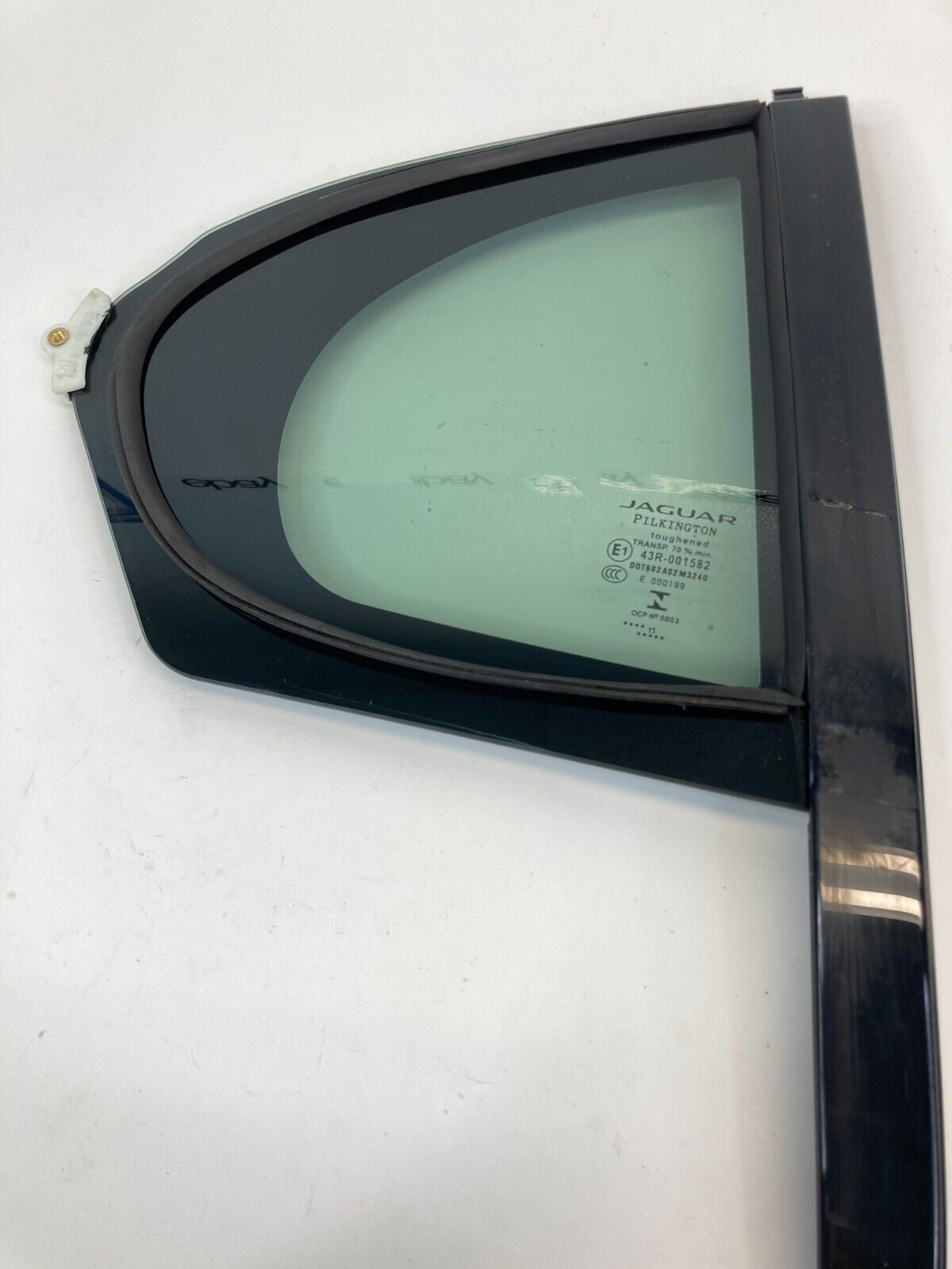 2009-2014 Jaguar XF Sedan Rear Right Side Quarter Vent Window Glass UKS-00086-AA