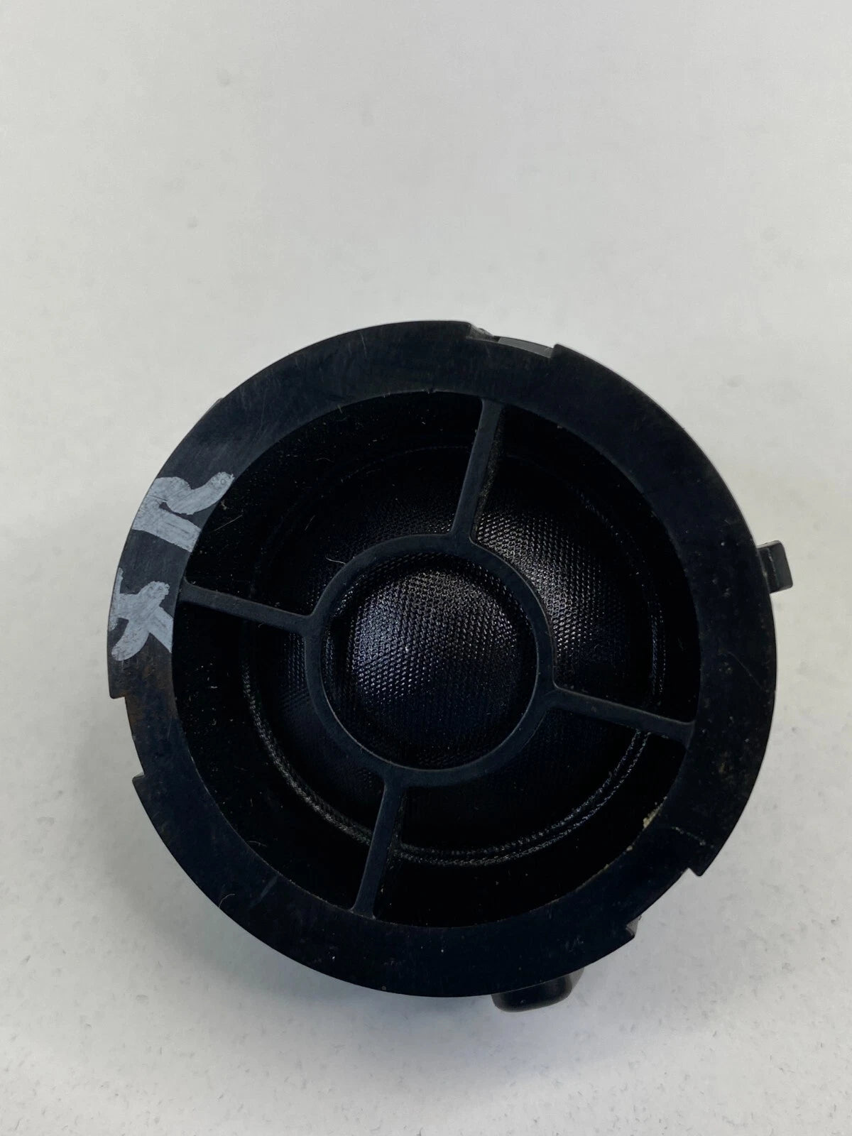2013-2020 CHEVROLET SONIC FRONT RIGHT PASSENGER DOOR TWEETER SPEAKER 13240950