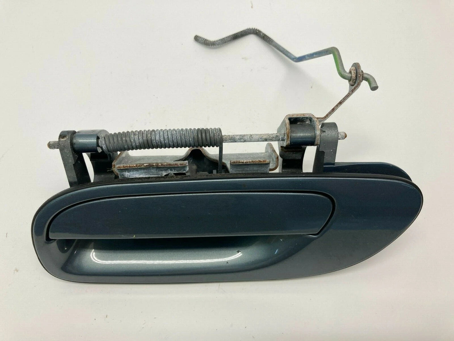 2001-2009 VOLVO S60 REAR LEFT SIDE OUTER EXTERIOR DOOR HANDLE ASSEMBLY 9159639