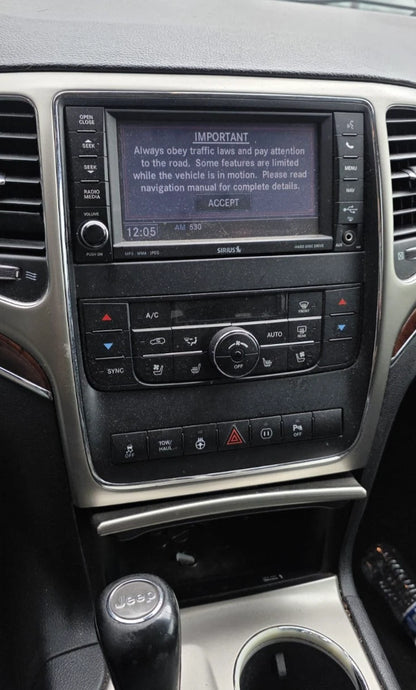 2011-2013 JEEP GRAND CHEROKEE AM/FM RADIO MP3 WMA NAVIGATION SCREEN DISPLAY OEM