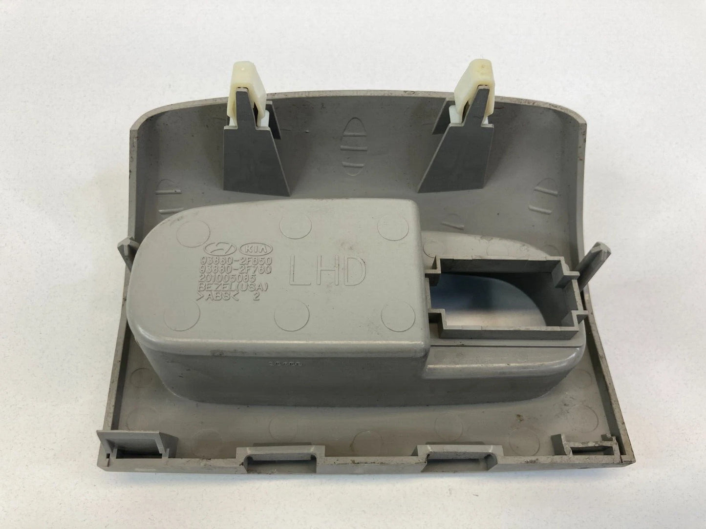 2007-2009 KIA SPECTRA CENTER CONSOLE STORAGE COMPARTMENT BOX 93880-2F650 OEM