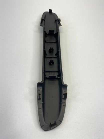 2012-2018 FORD FOCUS HATCHBACK RIGHT EXTERIOR DOOR HANDLE BEZEL S16889719 OEM