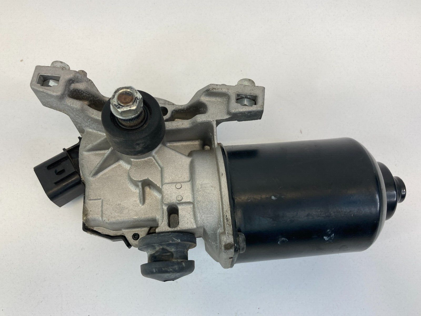 2004-2009 Kia Spectra Spectra5 Front Windshield Wiper Motor 98110-2F000 OEM