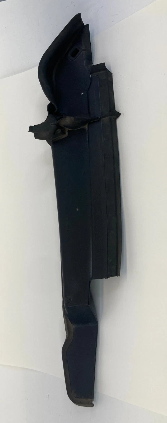 11-19 FORD EXPLORER FRONT LEFT FENDER UPPER TRIM BRACKET COVER BB53A02079AD OEM