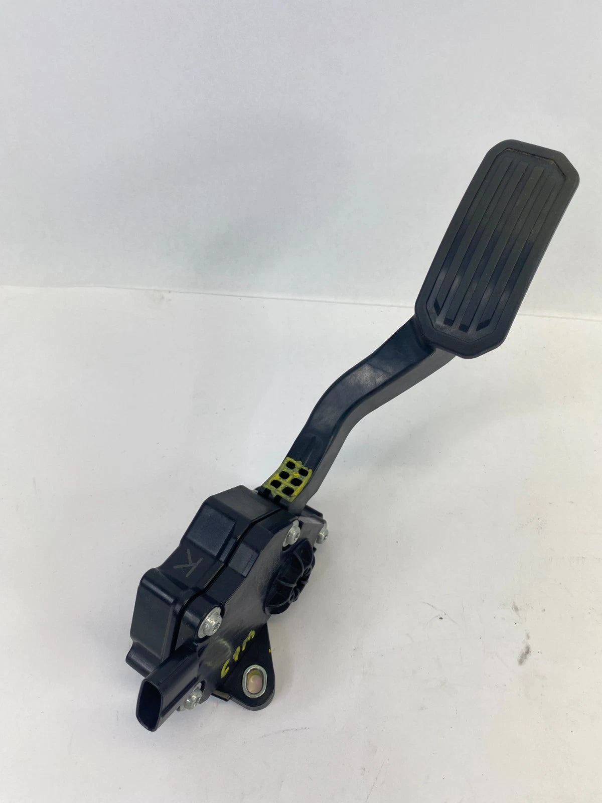 2010-2015 TOYOTA VENZA GAS PEDAL ACCELERATOR ASSEMBLY 78110-33110 OEM