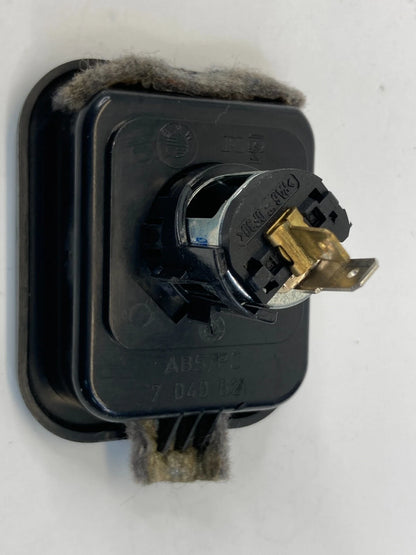 2004-2010 BMW E60 530I FRONT REAR 12V POWER OUTLET PLUG SOCKET 7040621 OEM
