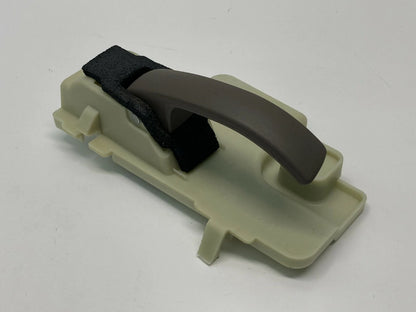 07 JEEP COMPASS PATRIOT FRONT RIGHT PASSENGER SIDE INTERIOR DOOR HANDLE OEM