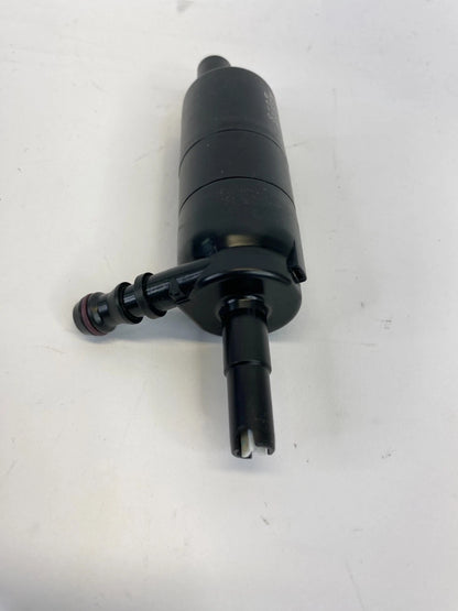 2009-2011 BMW 328I XDRIVE 07-11 328I WINDSHIELD WASHER FLUID PUMP 8377430-04 OEM