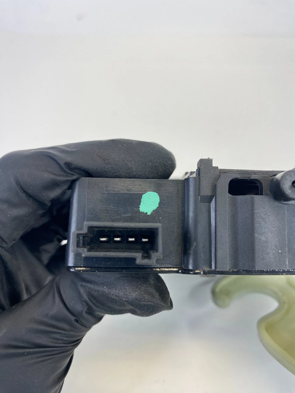 2010-2016 Buick LaCrosse 11-17 Regal Rear Trunk Lock Latch Actuator Release OEM