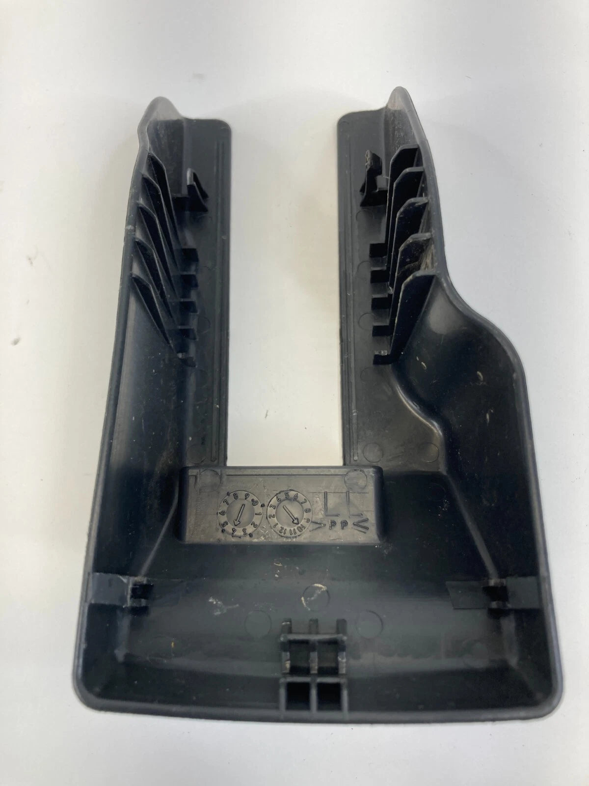 03 04 05 06 07 NISSAN MURANO FRONT LEFT SIDE SEAT RAIL TRACK COVER TRIM
