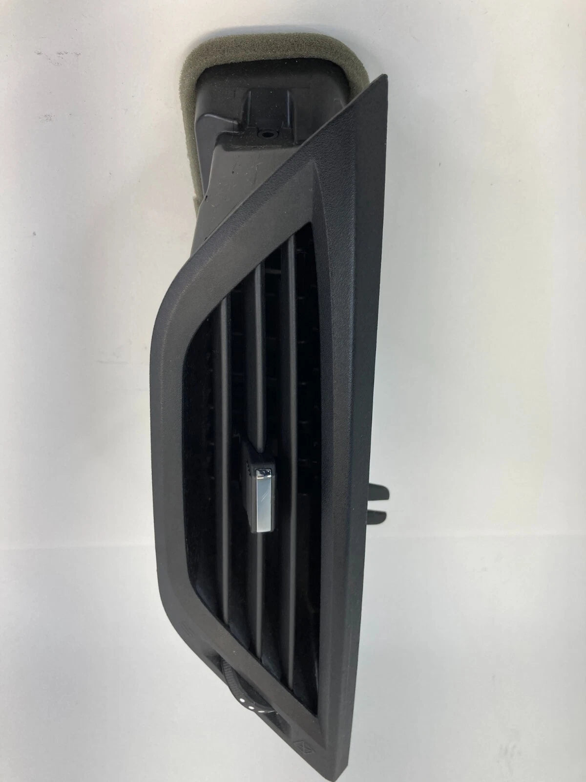 2010-2017 CHEVROLET EQUINOX DASH CENTER LEFT SIDE AC AIR VENT GRILLE 2880745 OEM