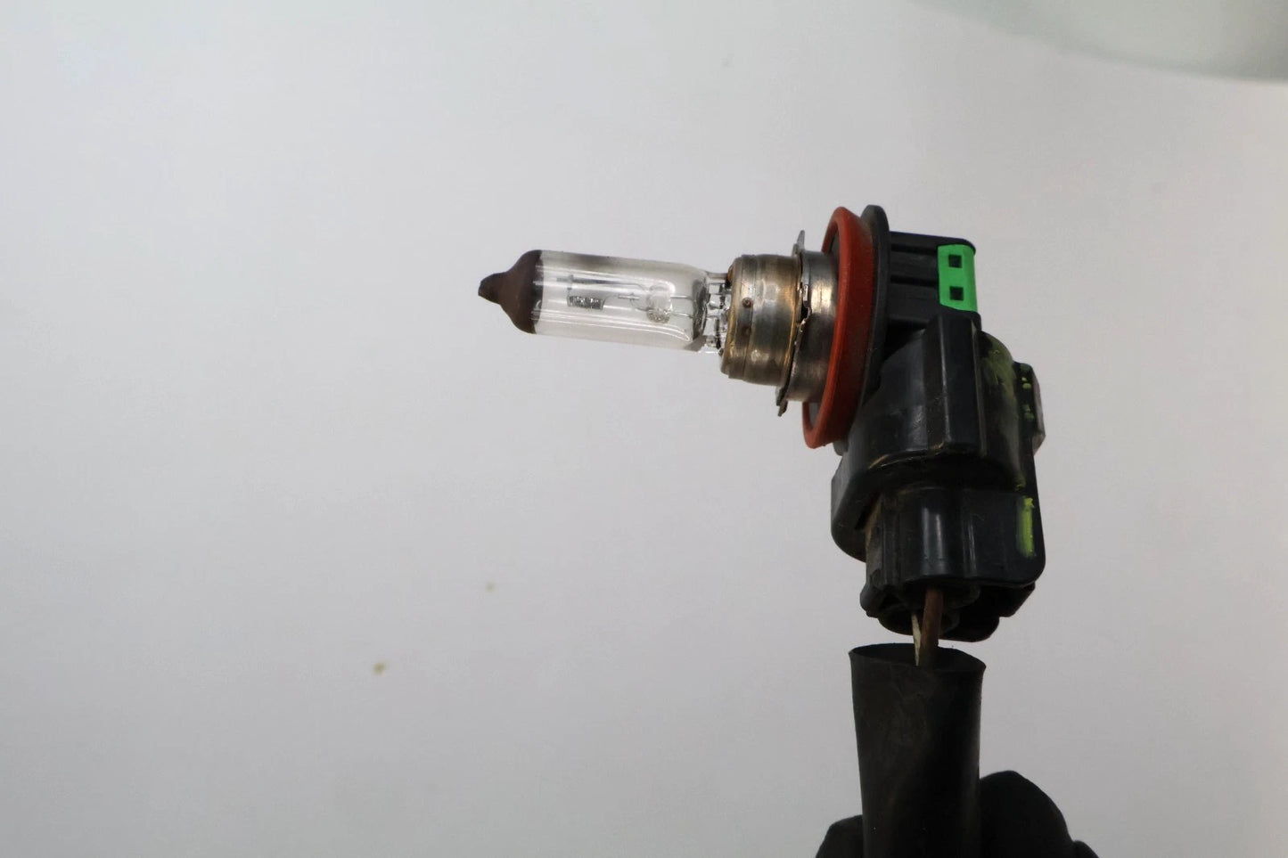 2007-2014 TOYOTA CAMRY HEADLIGHT HALOGEN LAMP LOW BEAM BULB WIRE SOCKET H11 OEM