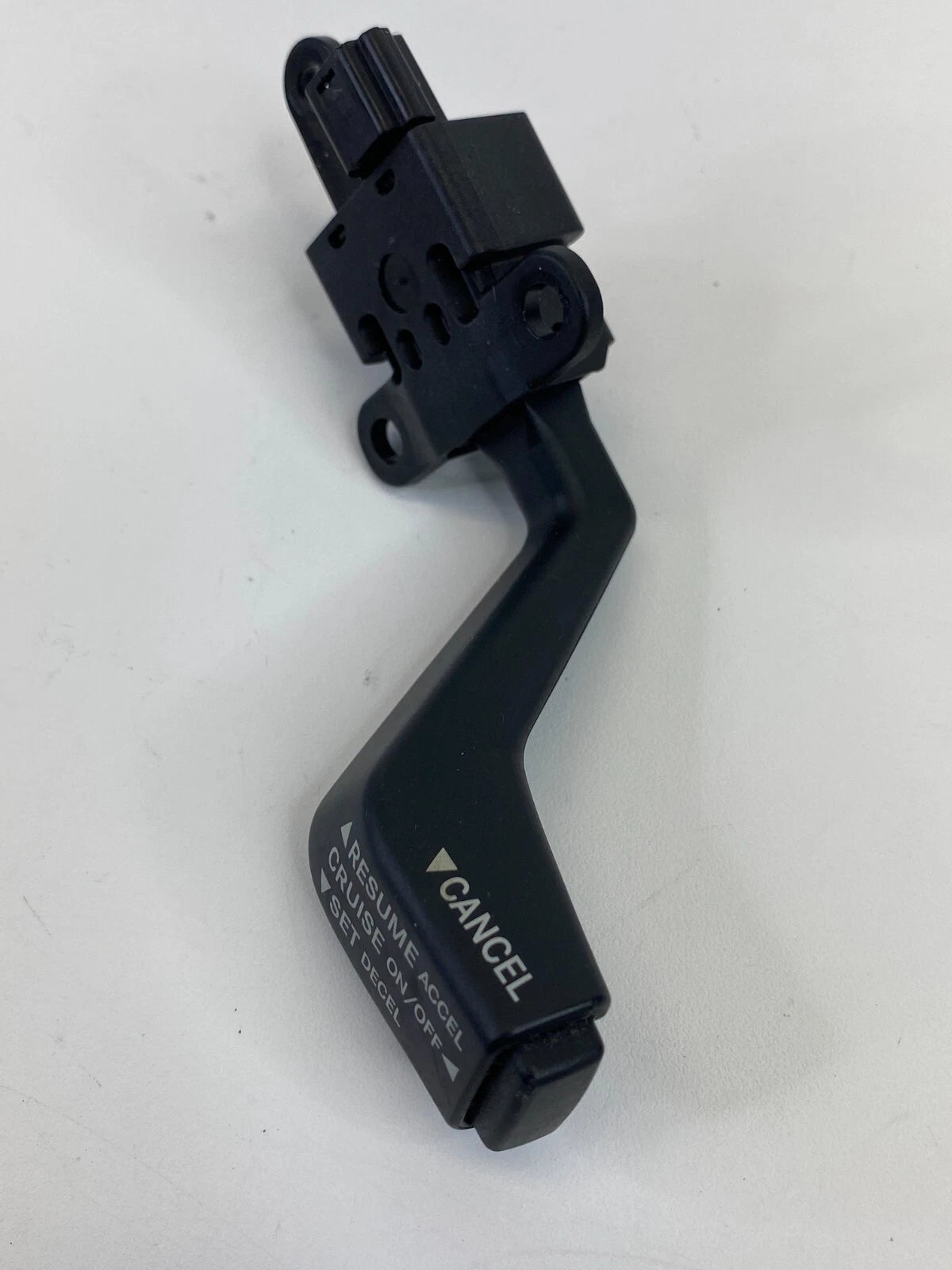 08-11 CHRYSLER TOWN & COUNTRY STEERING COLUMN CRUISE CONTROL SWITCH 04671929AC