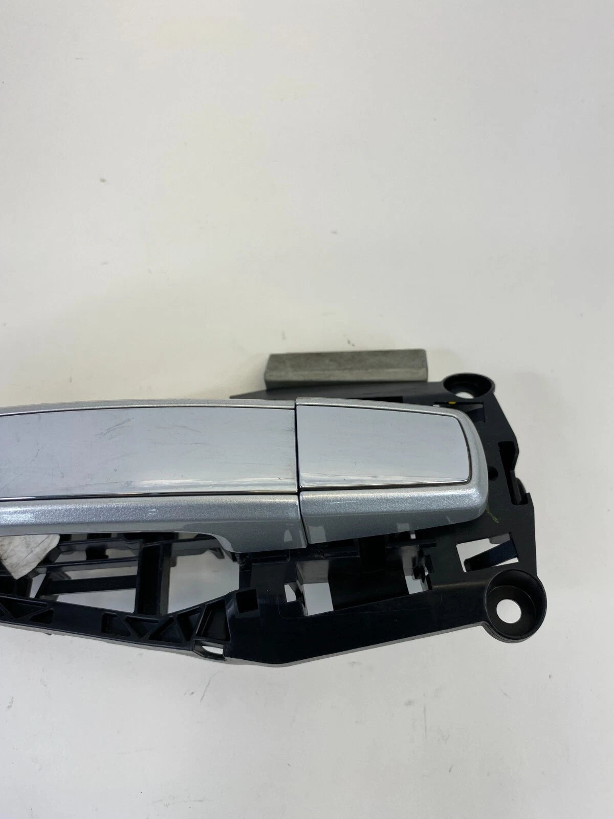 2010-2015 CADILLAC SRX 2011 2012 CHEVY CRUZE REAR LEFT OUTER DOOR HANDLE OEM