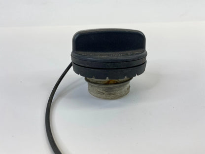 2010 2011 CADILLAC SRX 2011 GMC ACADIA BUICK ENCLAVE FUEL FILLER GAS TANK CAP