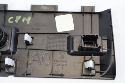 2016-2021 HONDA CIVIC FRONT CENTER CONSOLE USB & POWER OUTLET PANEL 77240-TBA-A0
