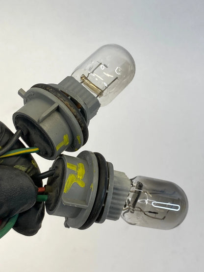 1999-2004 HONDA ODYSSEY DRIVER LEFT TAIL LIGHT WIRING HARNESS SOCKET OEM