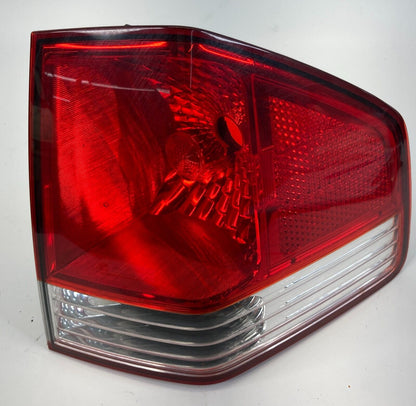 2009 Kia Borrego Rear Right Passenger Outer Tail Light Taillight 92402-2J0R OEM