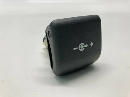 2002-2005 BMW 745I 745LI FRONT DASH POWER OUTLET SUPPLY PLUG SWITCH OEM