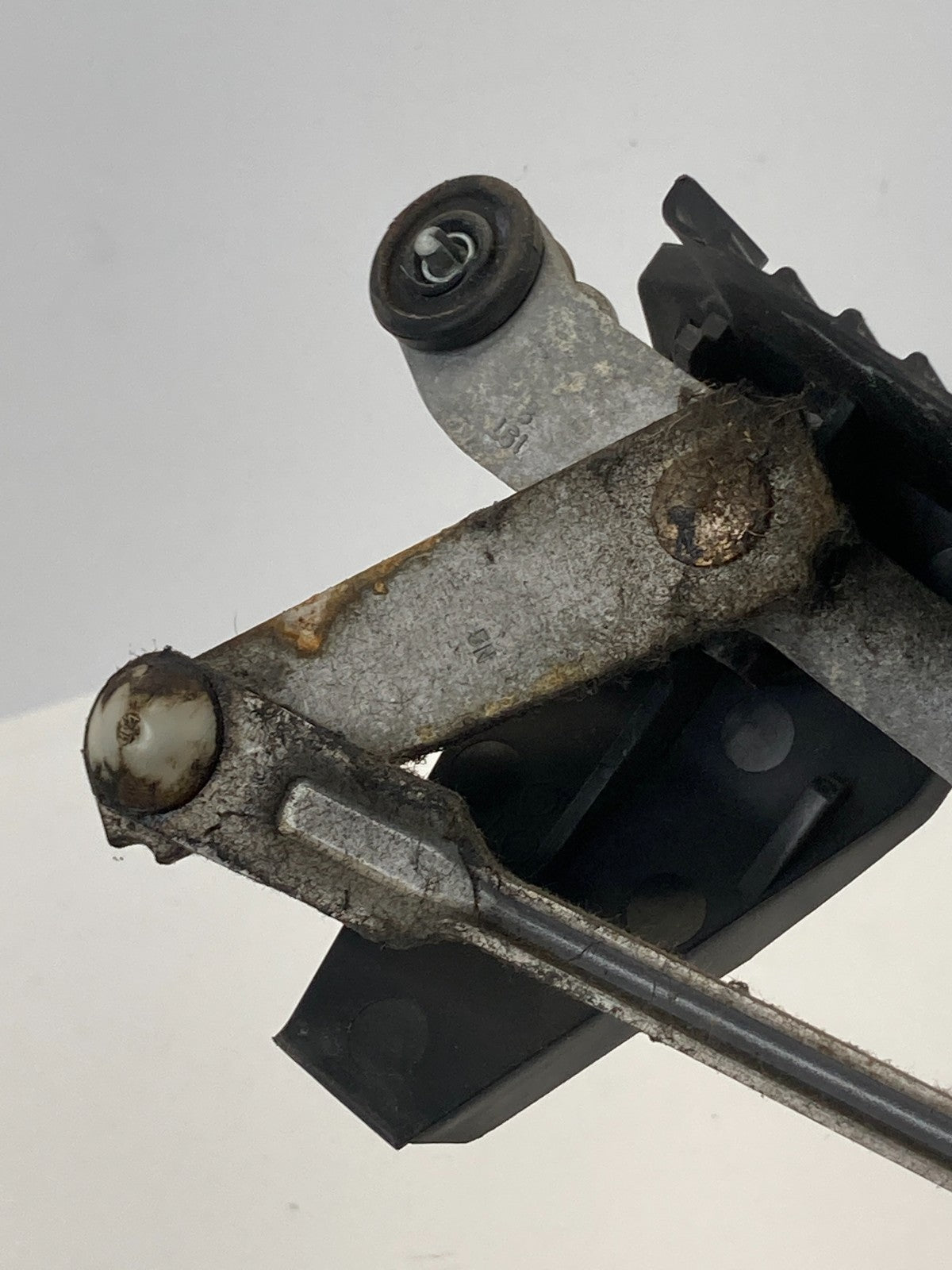 2007-2017 Jeep Patriot Front Windshield Wiper Motor w/ Linkage 04879432AG OEM