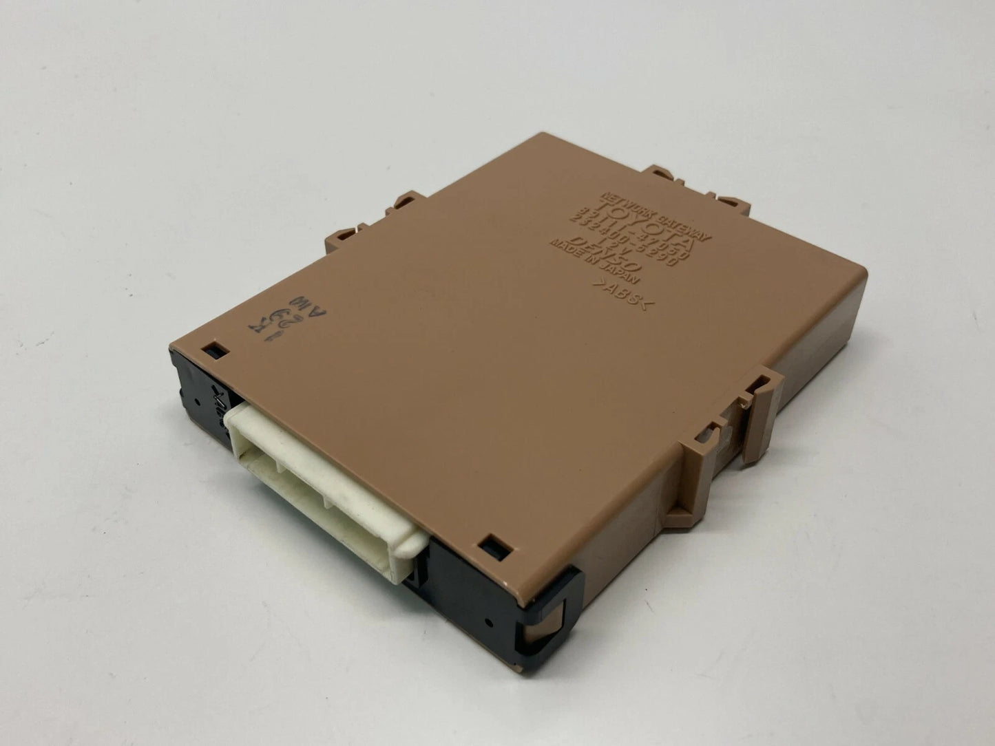2006-2009 TOYOTA PRIUS MULTIPLEX NETWORK GATEWAY COMPUTER MODULE UNIT 8911147050