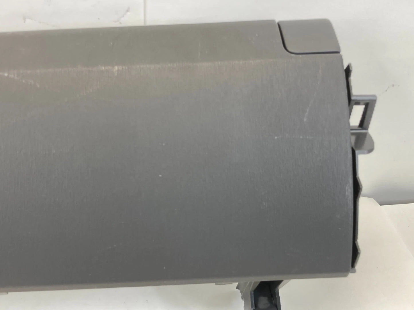 2010-2015 TOYOTA PRIUS UPPER GLOVE BOX STORAGE COMPARTMENT 55511-47040