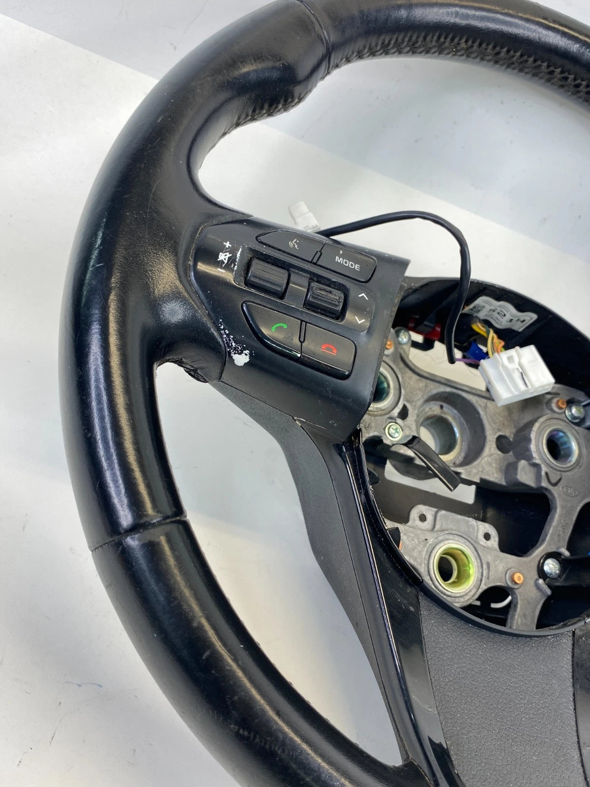 2015-2017 KIA SEDONA STEERING WHEEL W/ AUDIO & CRUISE CONTROL SWITCHES