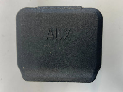 2010 GMC ACADIA CENTER CONSOLE USB AUX IN JACK INPUT PORT ADAPTER 20757329 OEM