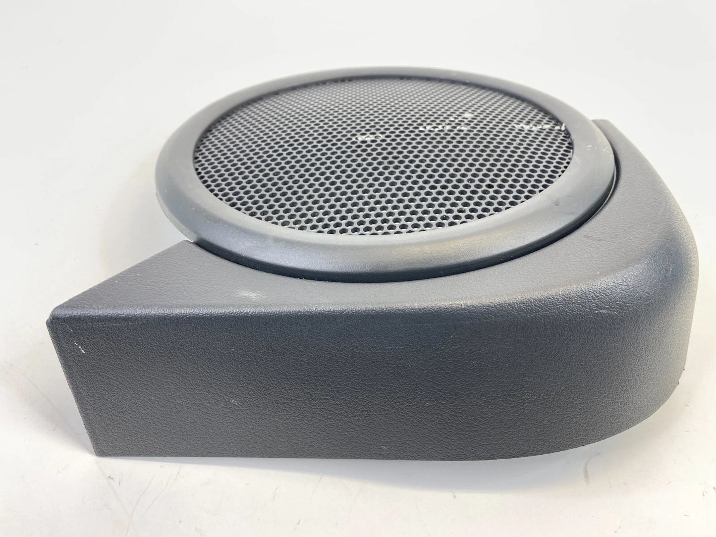08-17 JEEP PATRIOT REAR RIGHT SIDE DOOR PANEL SPEAKER COVER GRILLE 1AW74TRMAA