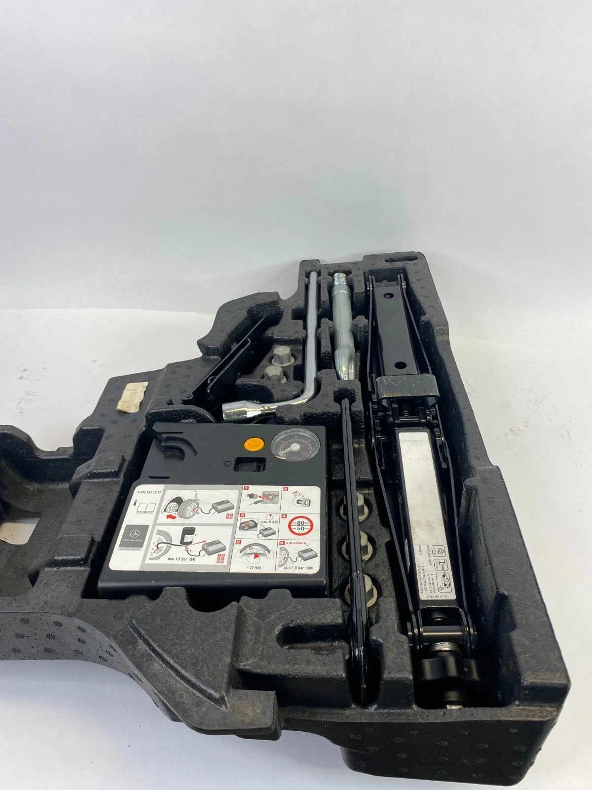 2010-2015 MERCEDES-BENZ GLK350 EMERGENCY SPARE TIRE JACK TOOK KIT SET OEM