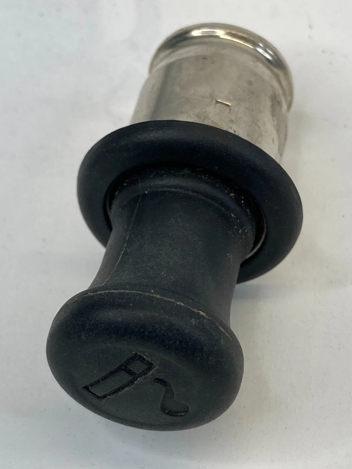 2008-2012 FORD ESCAPE POWER OUTLET PLUG IGNITION LIGHTER CIGARETTE SOCKET OEM