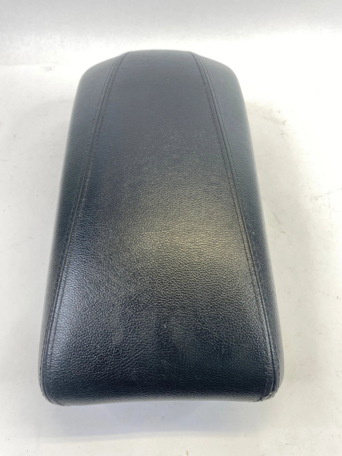 2011-2015 HYUNDAI SONATA CENTER CONSOLE ARMREST LID COVER CONSOLE OEM 846603S000
