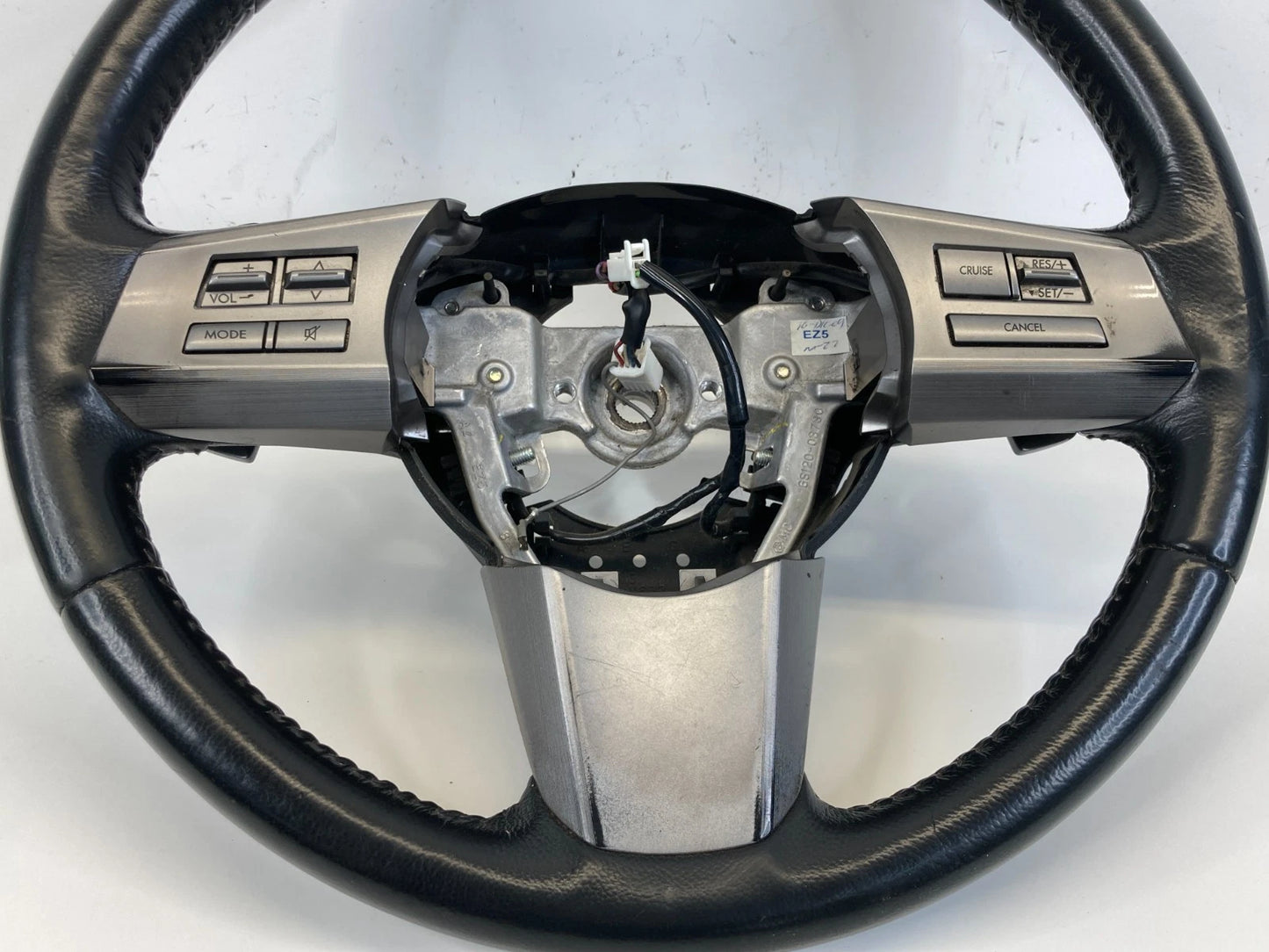 2010 2011 SUBARU OUTBACK STEERING WHEEL W/ CRUISE CONTROL SWITCH BUTTON OEM