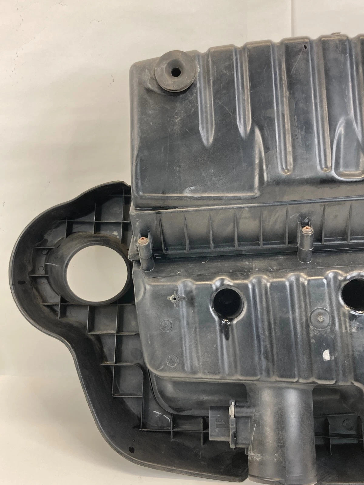 2006-2011 CHEVROLET HHR AIR CLEANER INTAKE FILTER BOX UPPER COVER OEM 15865791