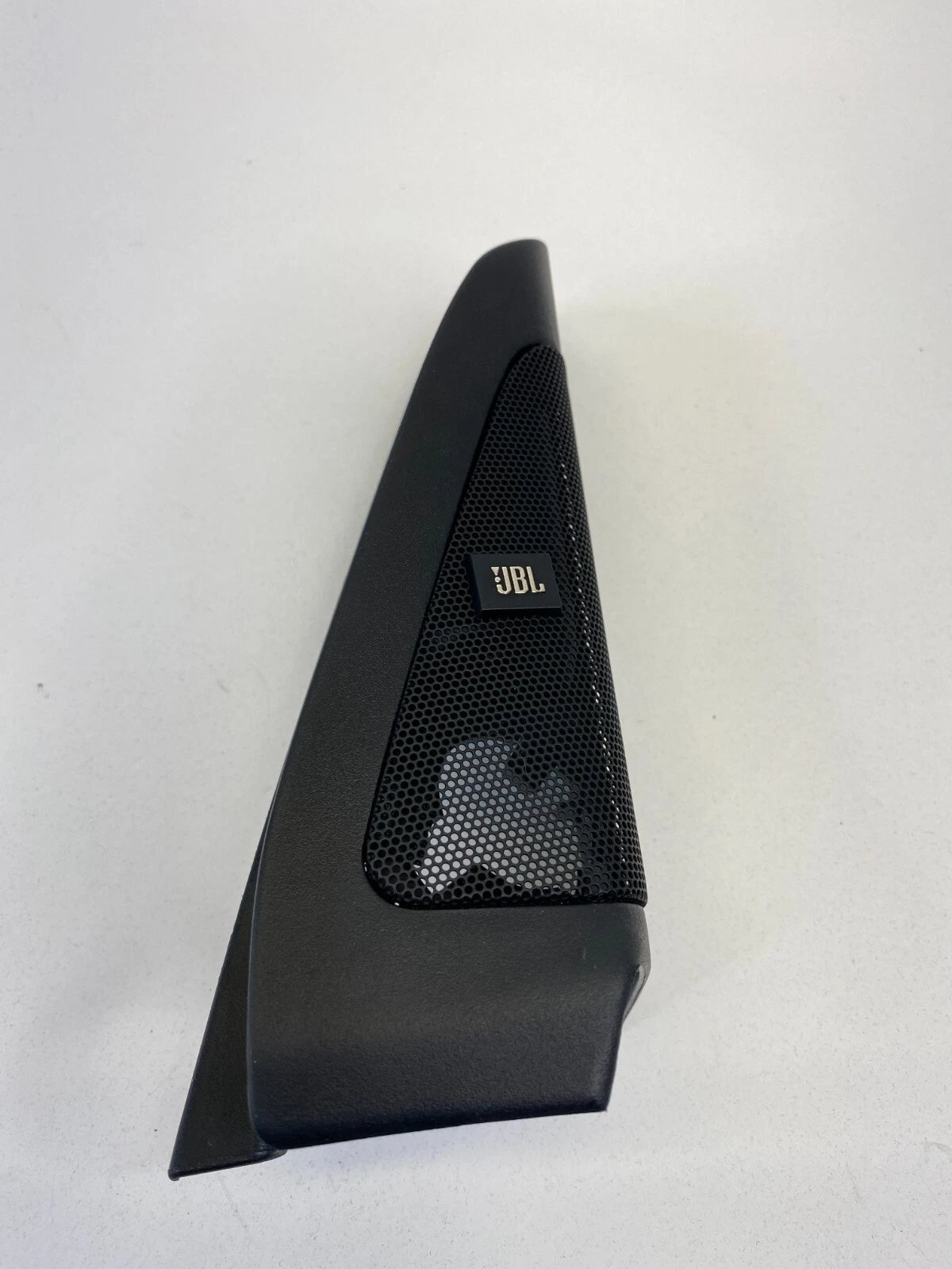 04-09 TOYOTA PRIUS PASSENGER SIDE DOOR CORNER TWEETER COVER TRIM 67491-47030 OEM