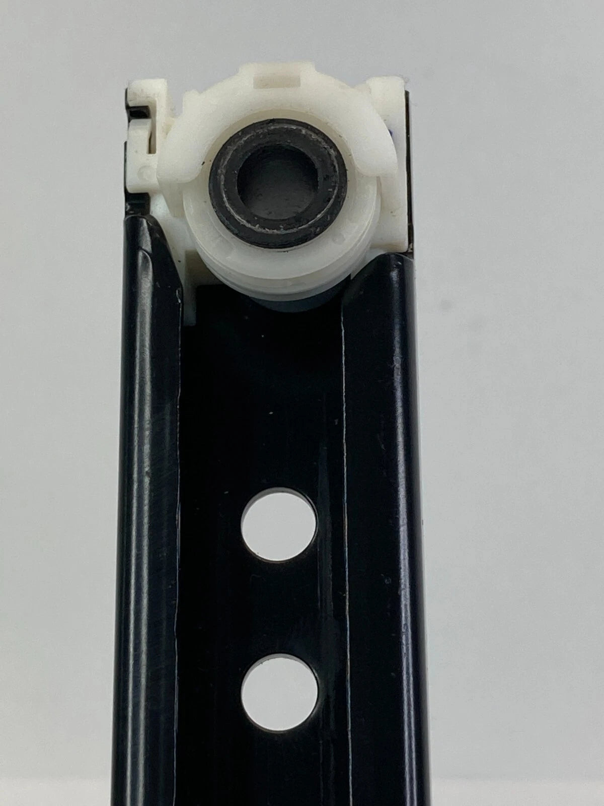 2000-2002 MERCEDES-BENZ S500 FRONT RIGHT SEAT BELT HEIGHT ADJUSTEMENT TRACK OEM