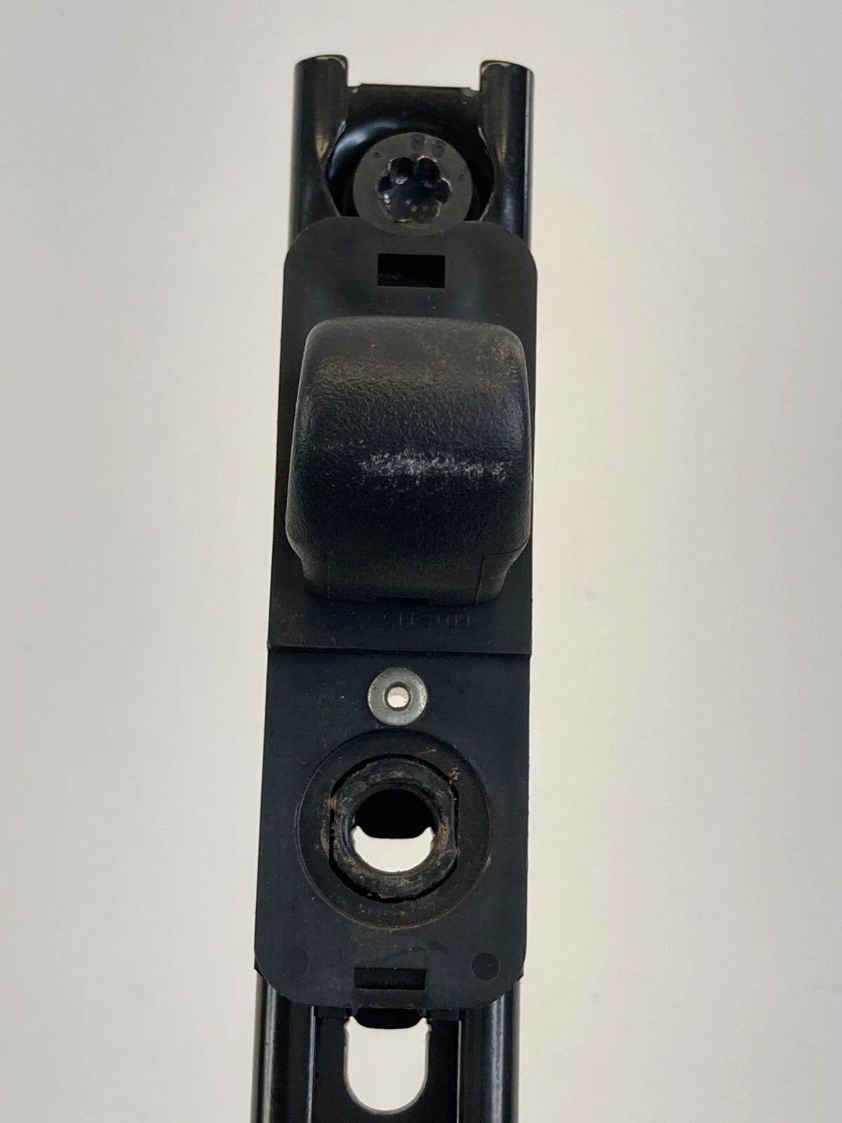 2004-2008 PONTIAC GRAND PRIX FRONT SEAT BELT HEIGHT ADJUSTER GUIDE RAIL OEM