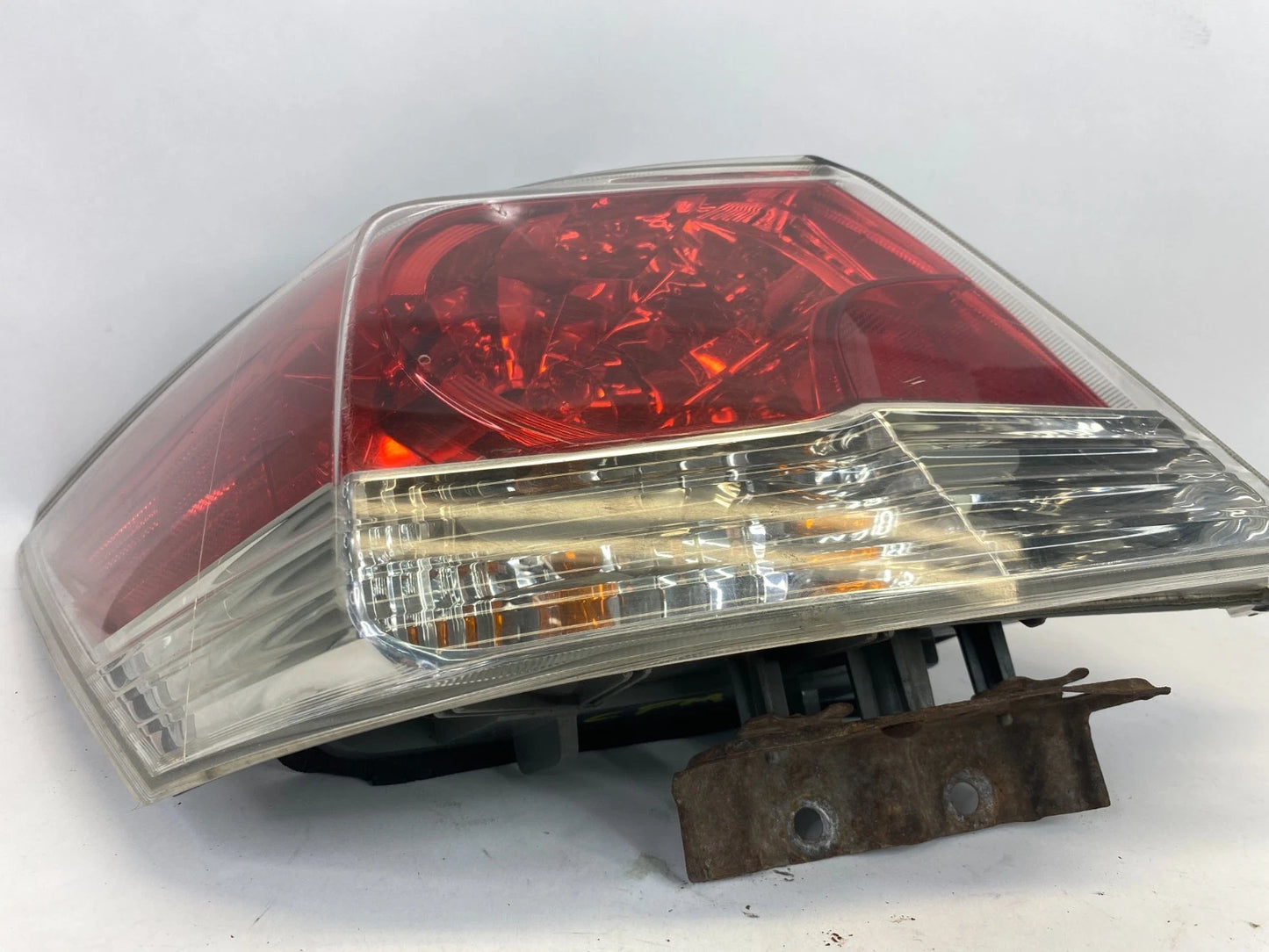 2008-2012 HONDA ACCORD SEDAN LEFT DRIVER TAIL LIGHT TAILLIGHT TAIL LAMP OEM