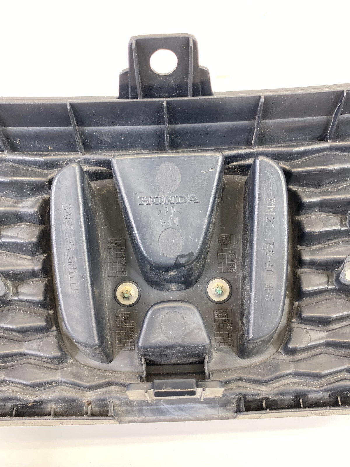 2009-2013 Honda Fit Front Bumper Grill Grille w/ Emblem 71121-TK6-A0 OEM