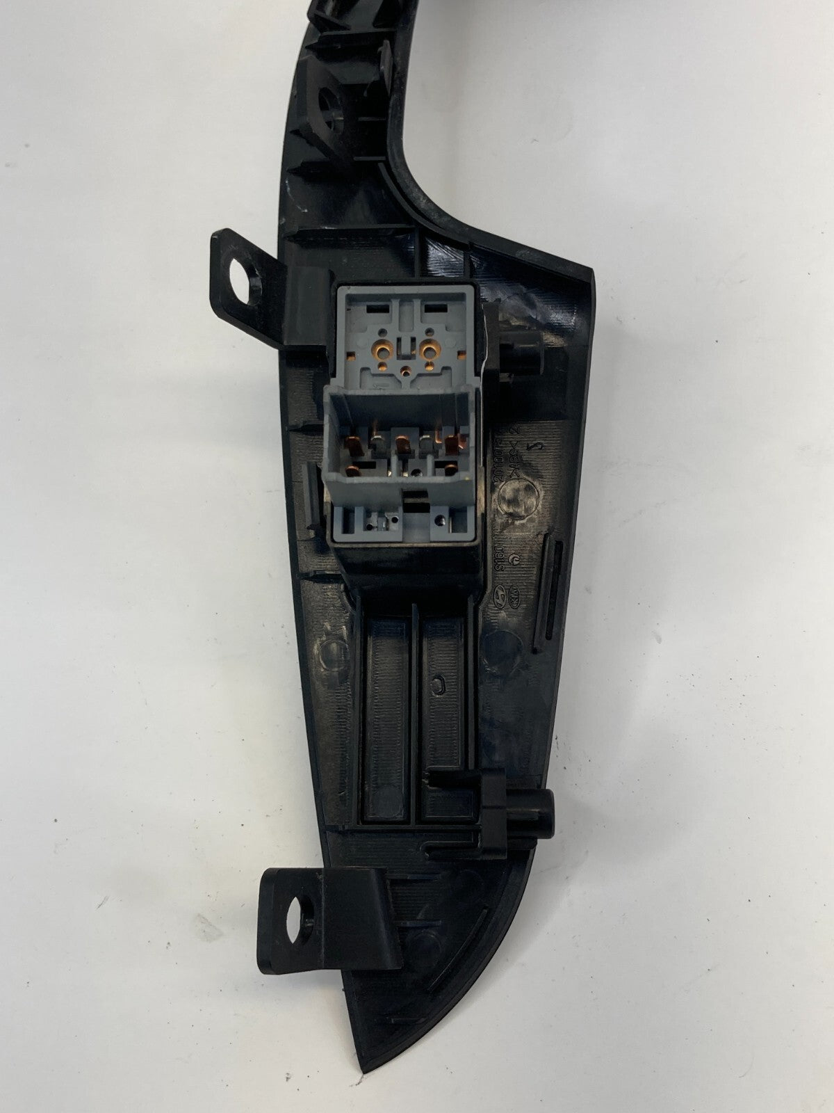 2011-2013 Hyundai Elantra SEDAN Rear Right Door Power Window SWitch w/ Bezel OEM