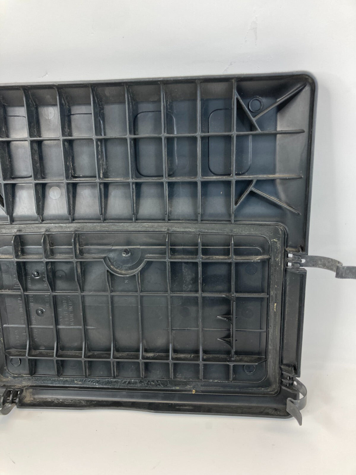 09-12 Ford Escape 3.0L A/T Engine Cover Air Intake Cleaner Lid Top 9L84-9661-BD