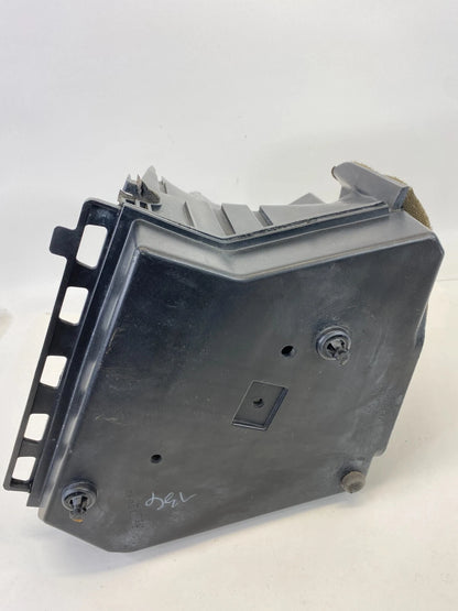 2006 2007 PONTIAC GRAND PRIX 3.8L V6 AIR CLEANER INTAKE BOX LOWER HOUSING COVER