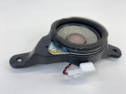 13-16 Hyundai Santa Fe Sport Rear Left Side Door Speaker Audio Sound 96360-2W100