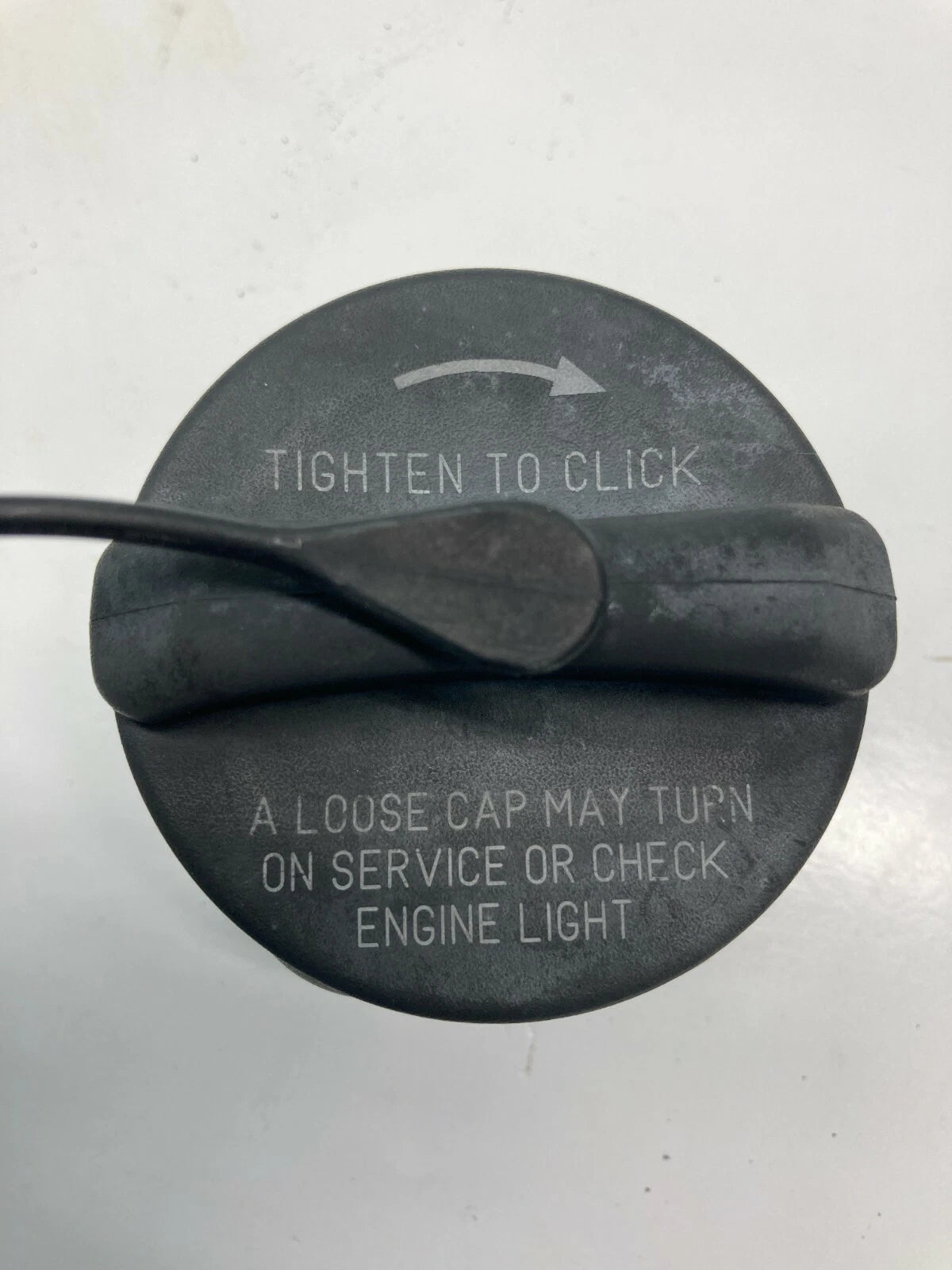 09-20 DODGE JOURNEY FUEL FILLER TANK GAS DOOR WITH CAP OEM FACTORY 05076926AC