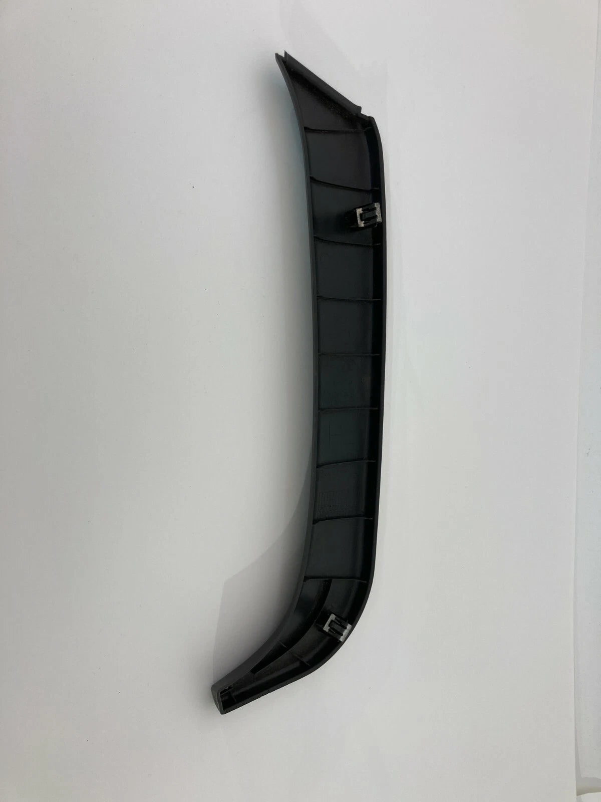 02 03 04 05 06 GMC ENVOY XL REAR RIGHT SIDE DOOR INNER WINDOW MOLDING 15199261