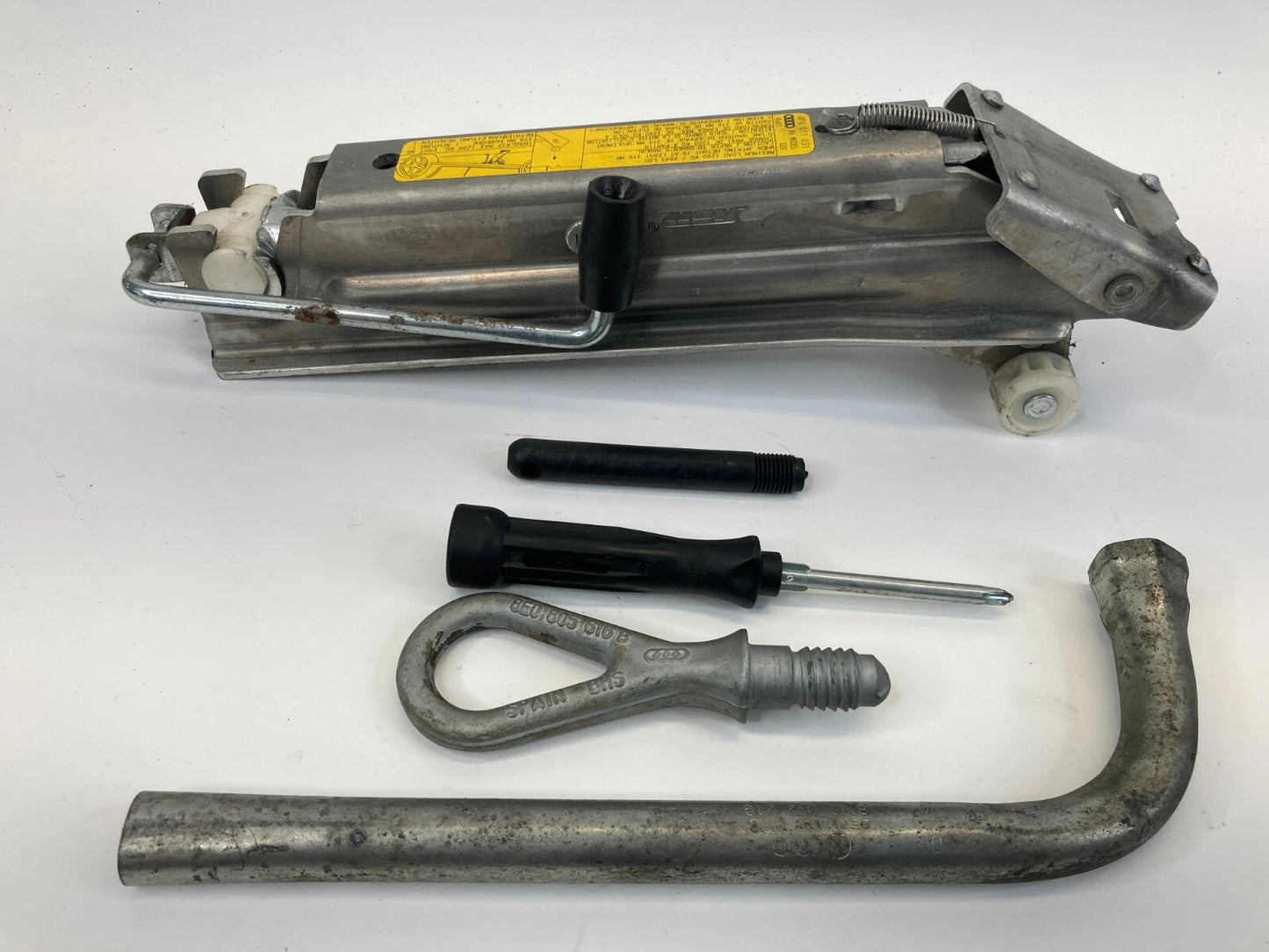 05-11 AUDI A6 QUATTRO EMERGENCY SPARE TIRE JACK KIT TOOL LUG WRENCH 4F0-011-215B